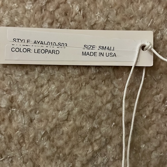 SOLD ✨ARE YOU AN swim. Top and bottom. Leopard - Picture 7 of 9